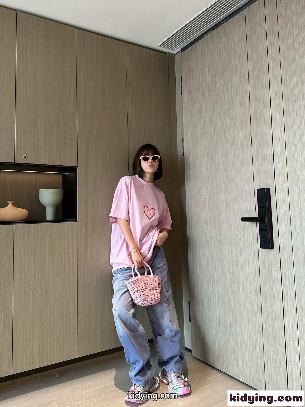 オーバーサイズ LOVEY 半袖Tシャツ バレンシアガ Tシャツ コピー ピンク-4