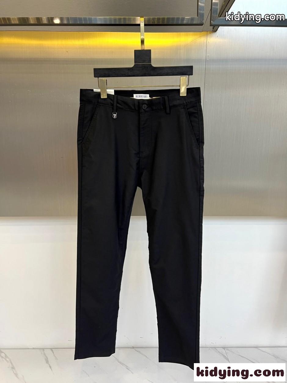 シンプル 上品 テーパード チノパンツ バーバリー パンツ 偽物 ブラック-0