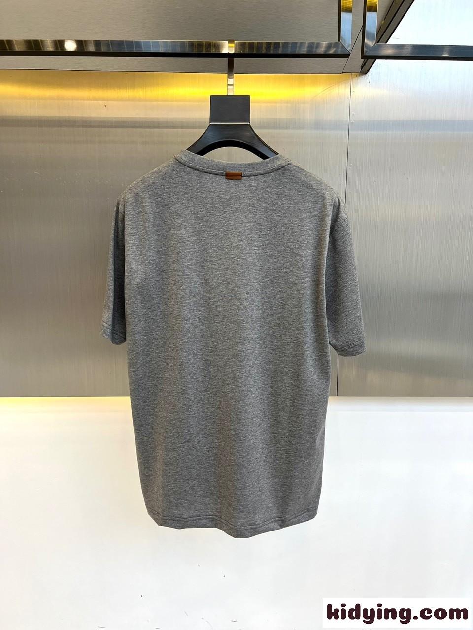 シンプル ロゴ入り クルーネック エルメネジルド・ゼニア 半袖Tシャツ コピー グレー-4