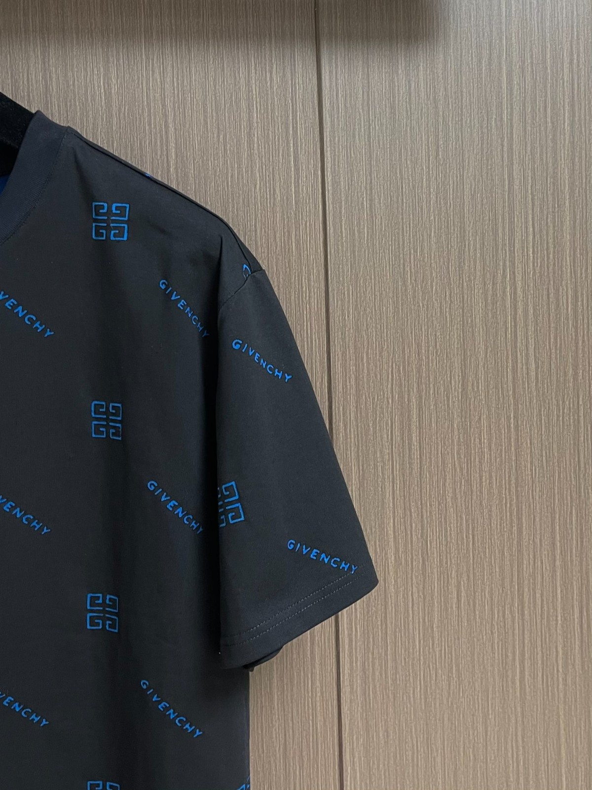 上品 カジュアル コットン 半袖Tシャツ ジバンシィ Tシャツ コピー ブラック-0