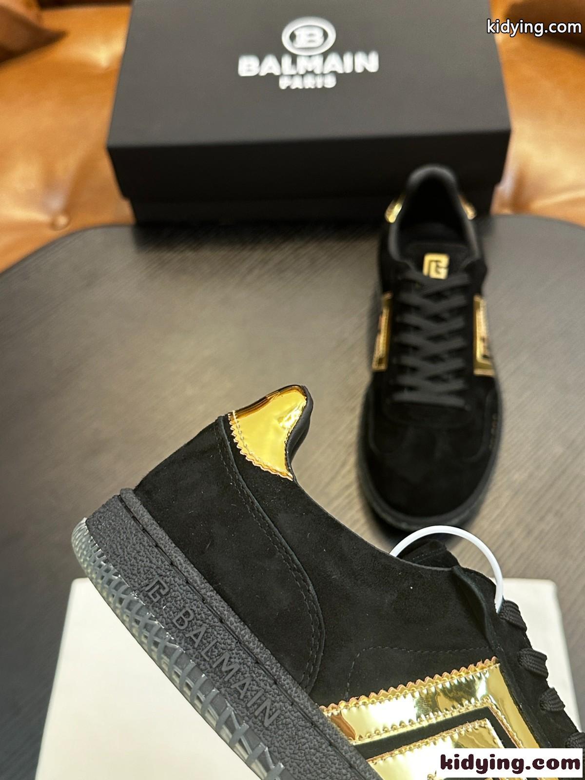 バルマン スニーカー スーパーコピー カジュアル 定番 Balmain Swan スエードスニーカー-1