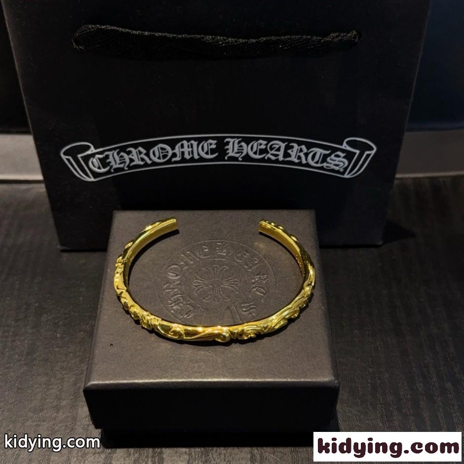 上品 合わせやすい バングル クロムハーツ ブレスレット 偽物 ゴールド-1