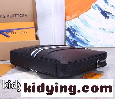 トップレベルのオリジナル ルイヴィトン バッグの種類 コピー Sac Plat Horizontal ZippéブリーフケースはMonogram Eclipse帆布と皮革を取材します-1