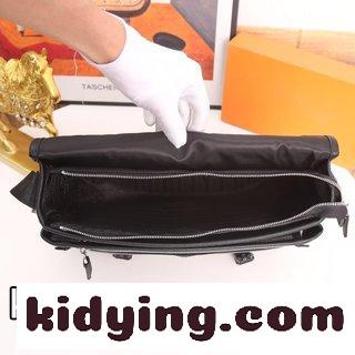 プラダバッグメンズ 新型プラダPRADA コーナー同期メンズショルダーバッグオリジナル品質ビジネススタイル 手触り絶対牛 コピー-5