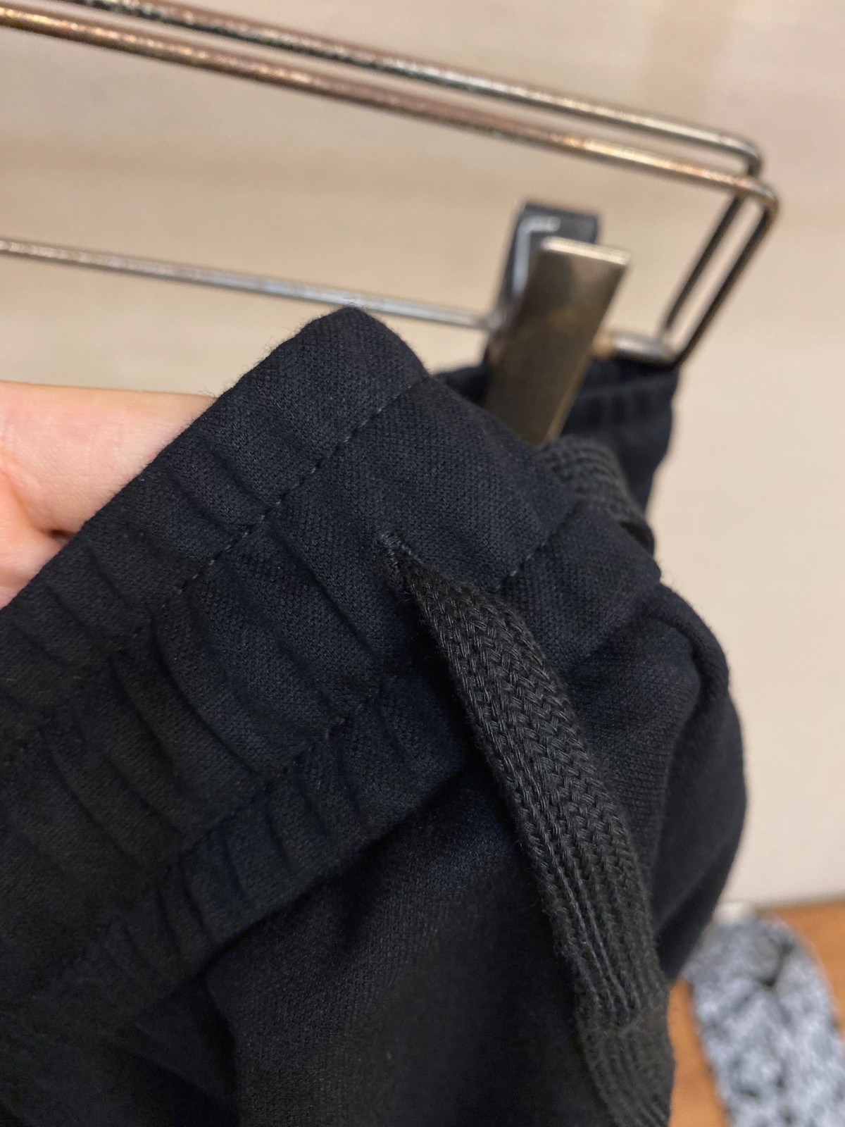 定番 カジュアル ロゴパッチ ショートパンツ モンクレール パンツ 偽物-3