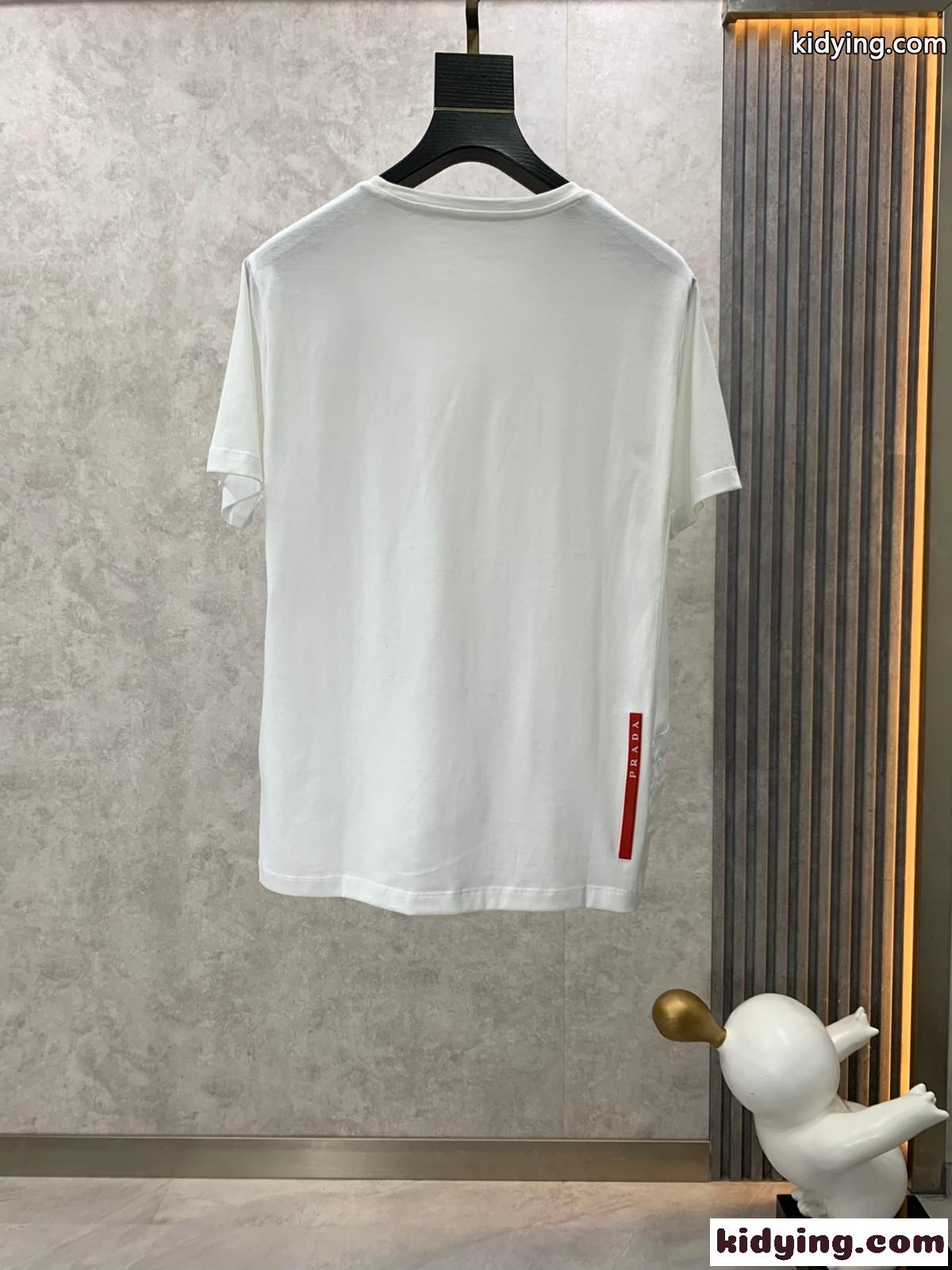 シンプル 人気 クルーネック プラダ Tシャツ コピー 春夏 半袖 トップス-1