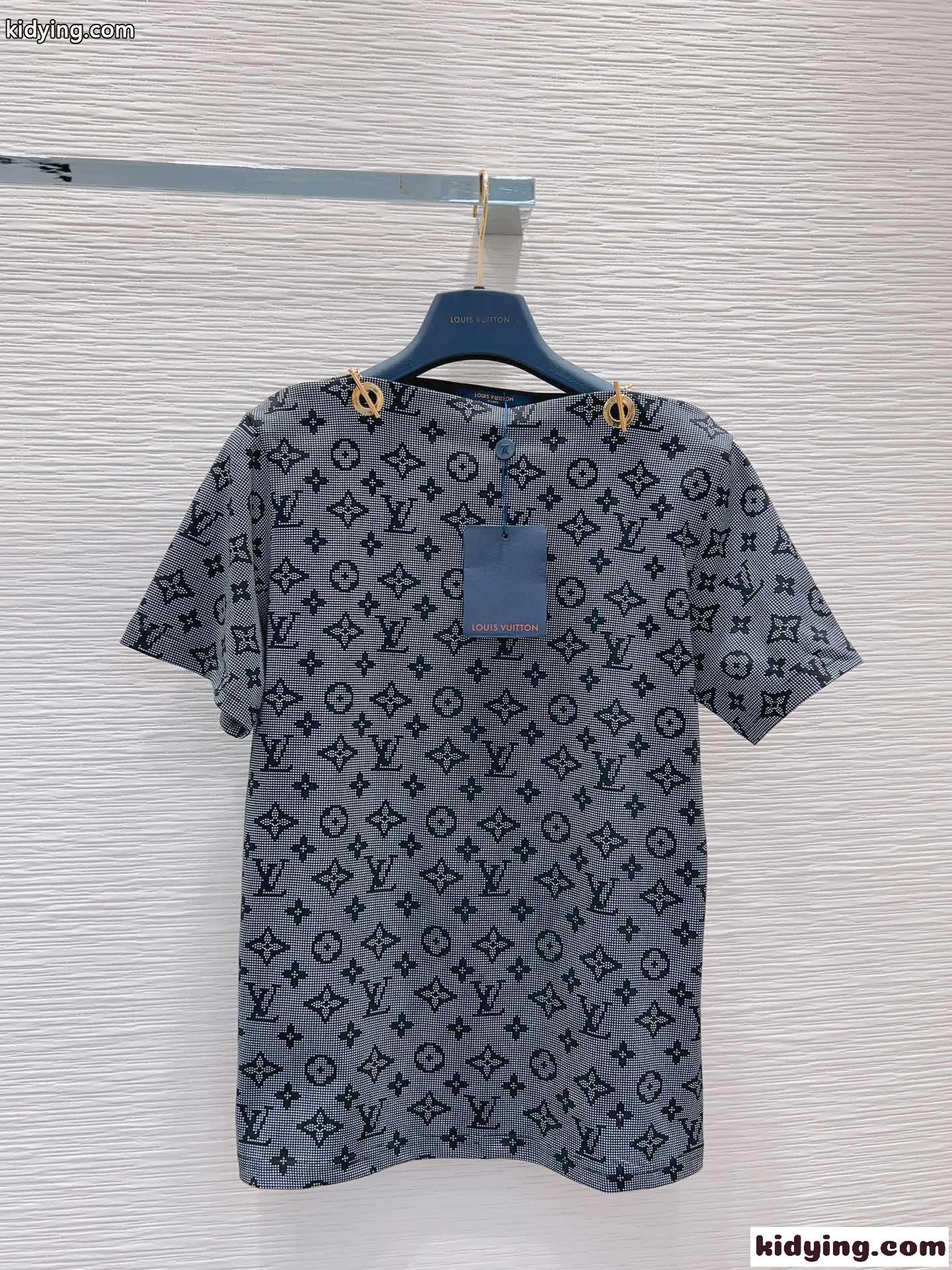 上品 カジュアル モノグラム チェーンショルダー 半袖Tシャツ ルイ・ヴィトン Tシャツ コピー レディース-0