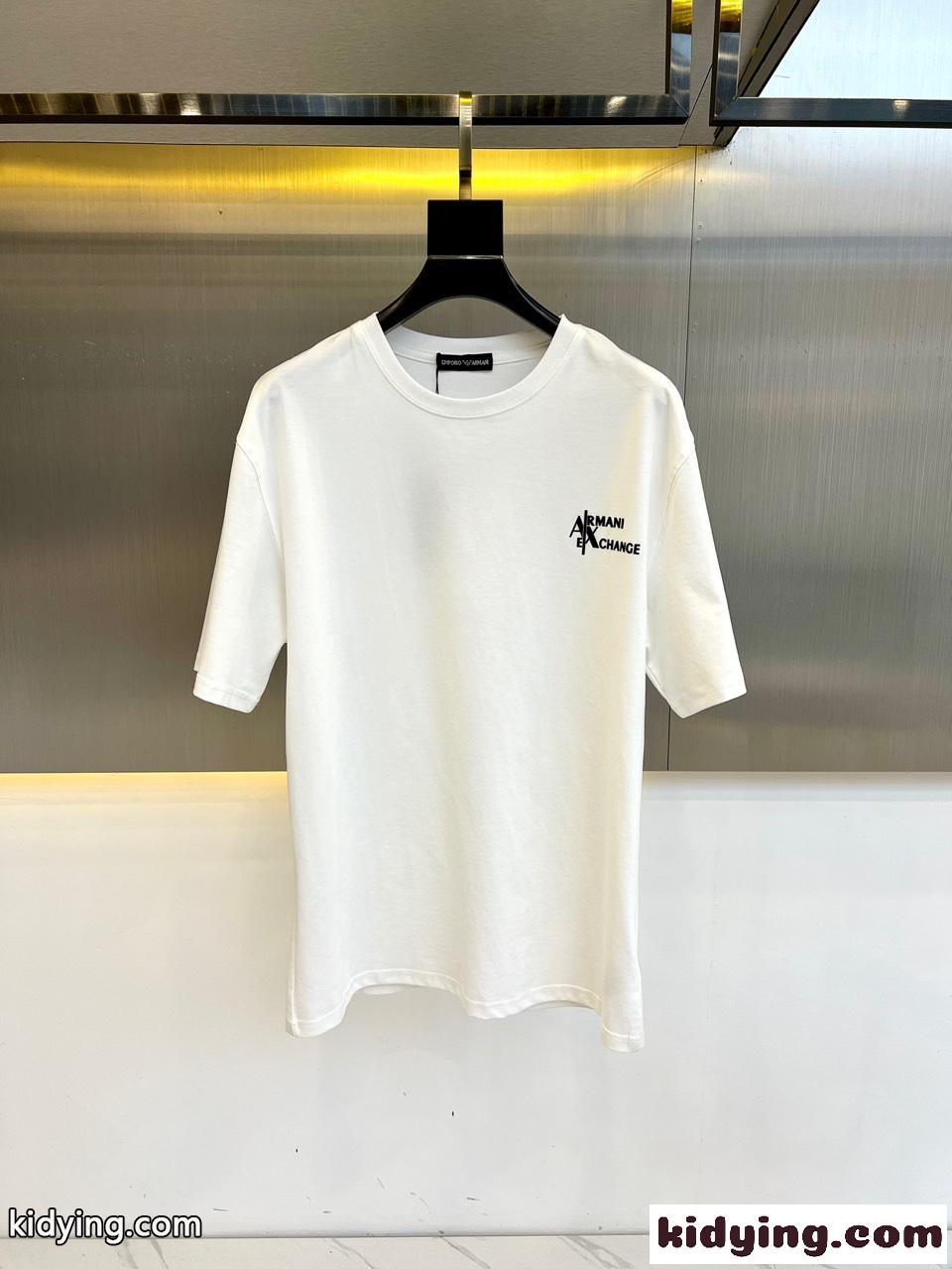 アルマーニ Tシャツ コピー カジュアル シンプル ロゴ入り 半袖Tシャツ ホワイト-0