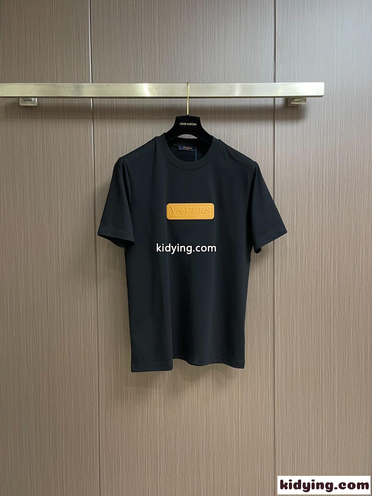 VVN パッチ ショートスリーブコットンクルーネック ルイ・ヴィトン Tシャツ コピー ブラック-0