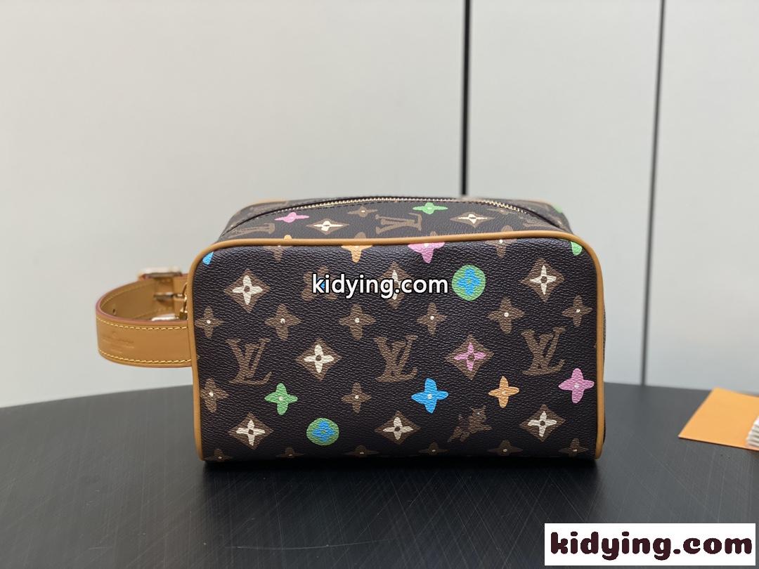 M47069 ロッカー ドップ・キット ルイヴィトン バッグ スーパーコピー クラッチバッグ-1