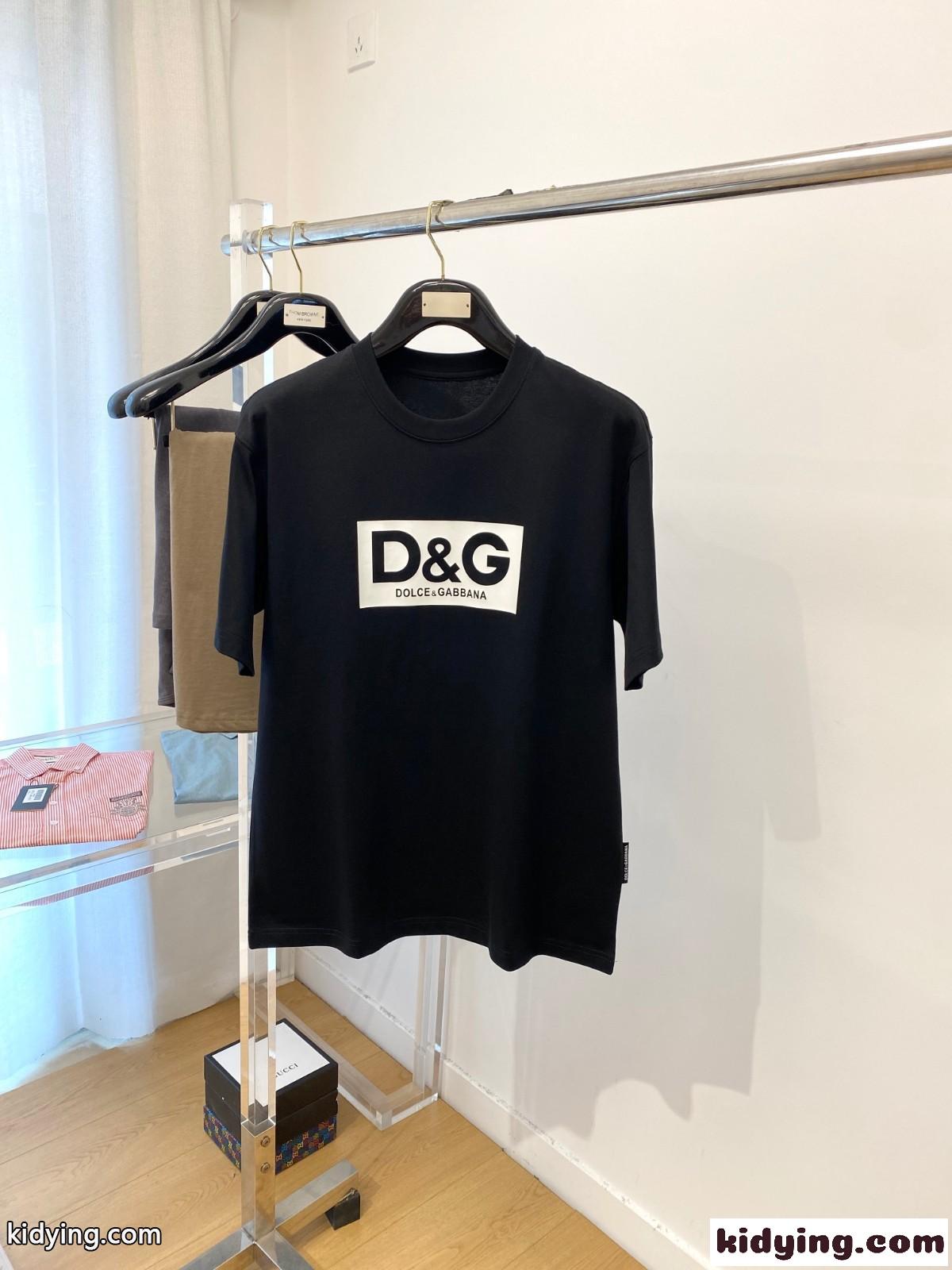 シンプル ドルチェ&ガッバーナ Tシャツ コピー ロゴ入り クルーネック 半袖Tシャツ ブラック-0
