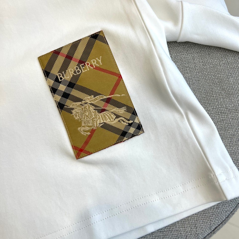 合わせやすい コットン クルーネック 長袖Tシャツ バーバリー Tシャツ 偽物 ホワイト-2
