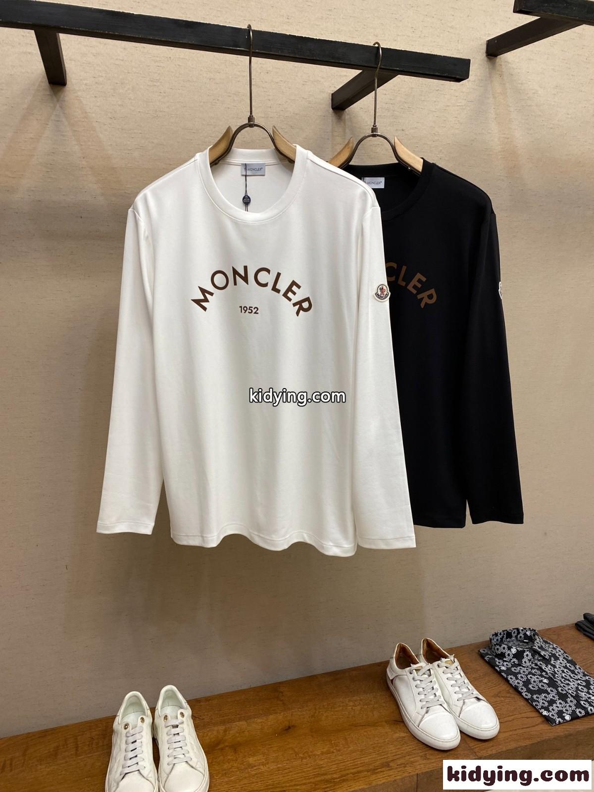 シンプル ロゴ入り クルーネック 長袖Tシャツ モンクレール Tシャツ 偽物 トップス-1