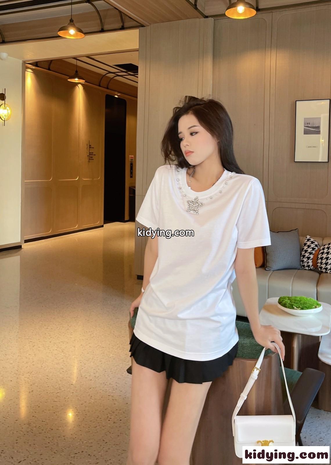 春夏 新作 人気 定番 ゆったり クルーネック ミュウミュウ 半袖tシャツ コピー 合わせやすい レディース トップス ホワイト-0