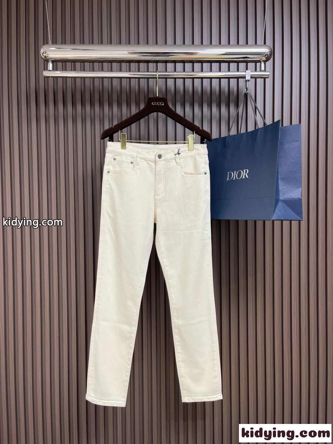 エルメネジルド・ゼニア ジーンズ コピー 定番 合わせやすい メンズ デニムパンツ-0