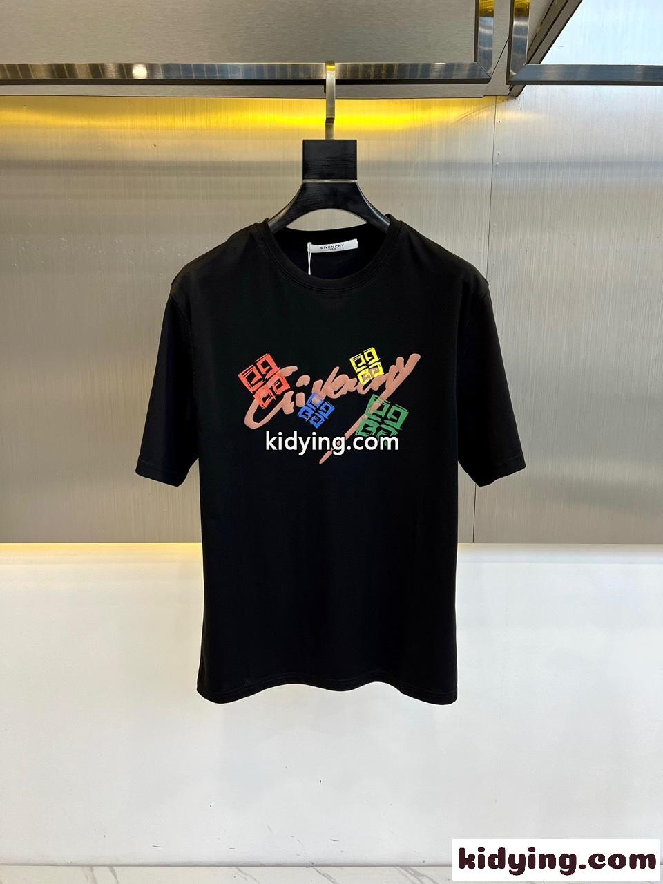 ジバンシィ Tシャツ コピー 定番 カジュアル ロゴ入り 半袖Tシャツ ブラック-0