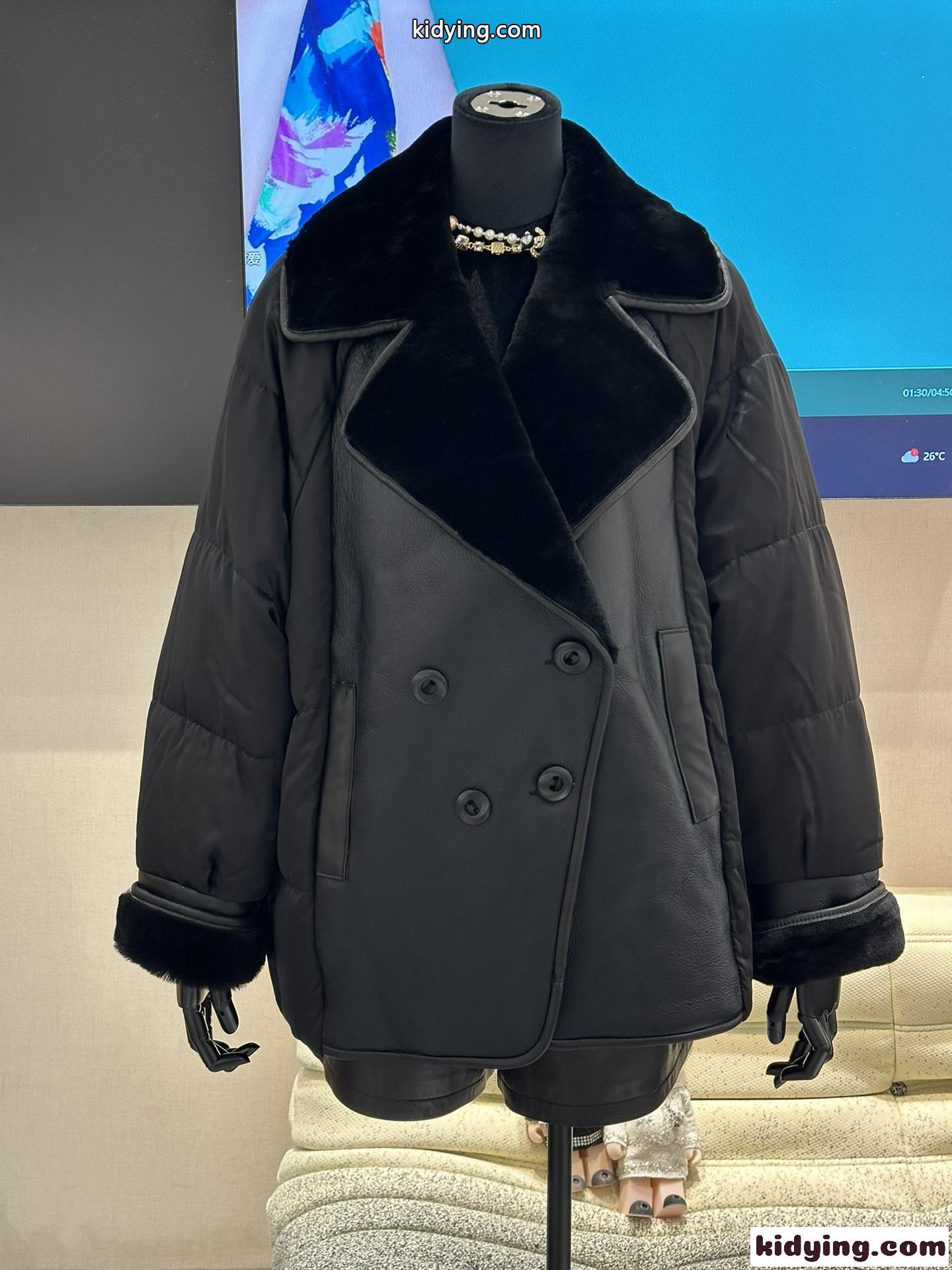 loewe ダウンコピー カジュアル アウター トップス 暖かい ふんわり 上質 ブラック-0
