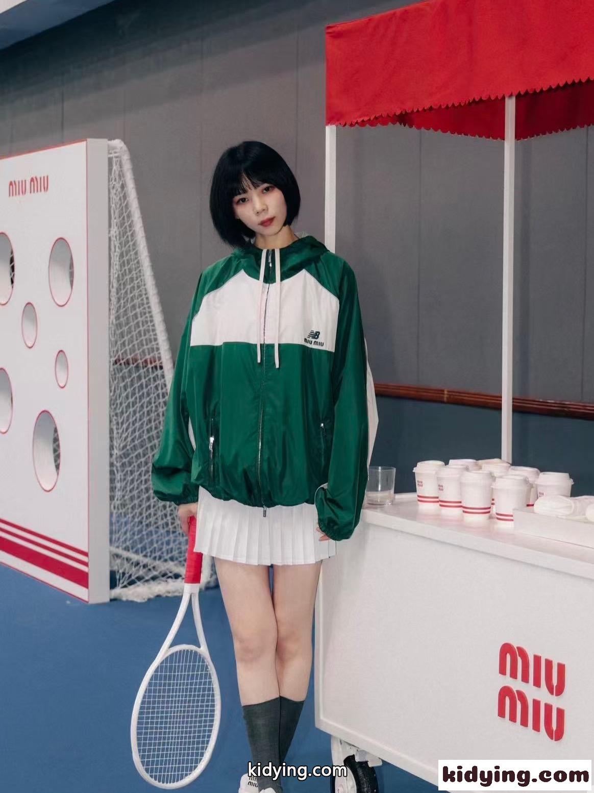 MiuMiu x New Balance ミュウミュウ ジャケット コピー 洗練された カジュアル フーデッドジャケット-5