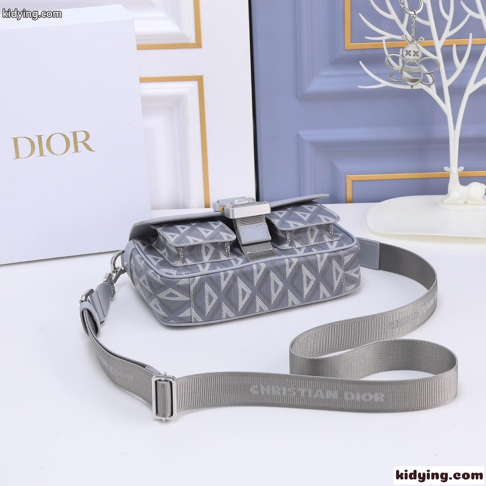 クリスチャン・ディオール バッグ コピー DIOR HIT THE ROAD バッグ CD Diamond キャンバス & スムースカーフスキン-2