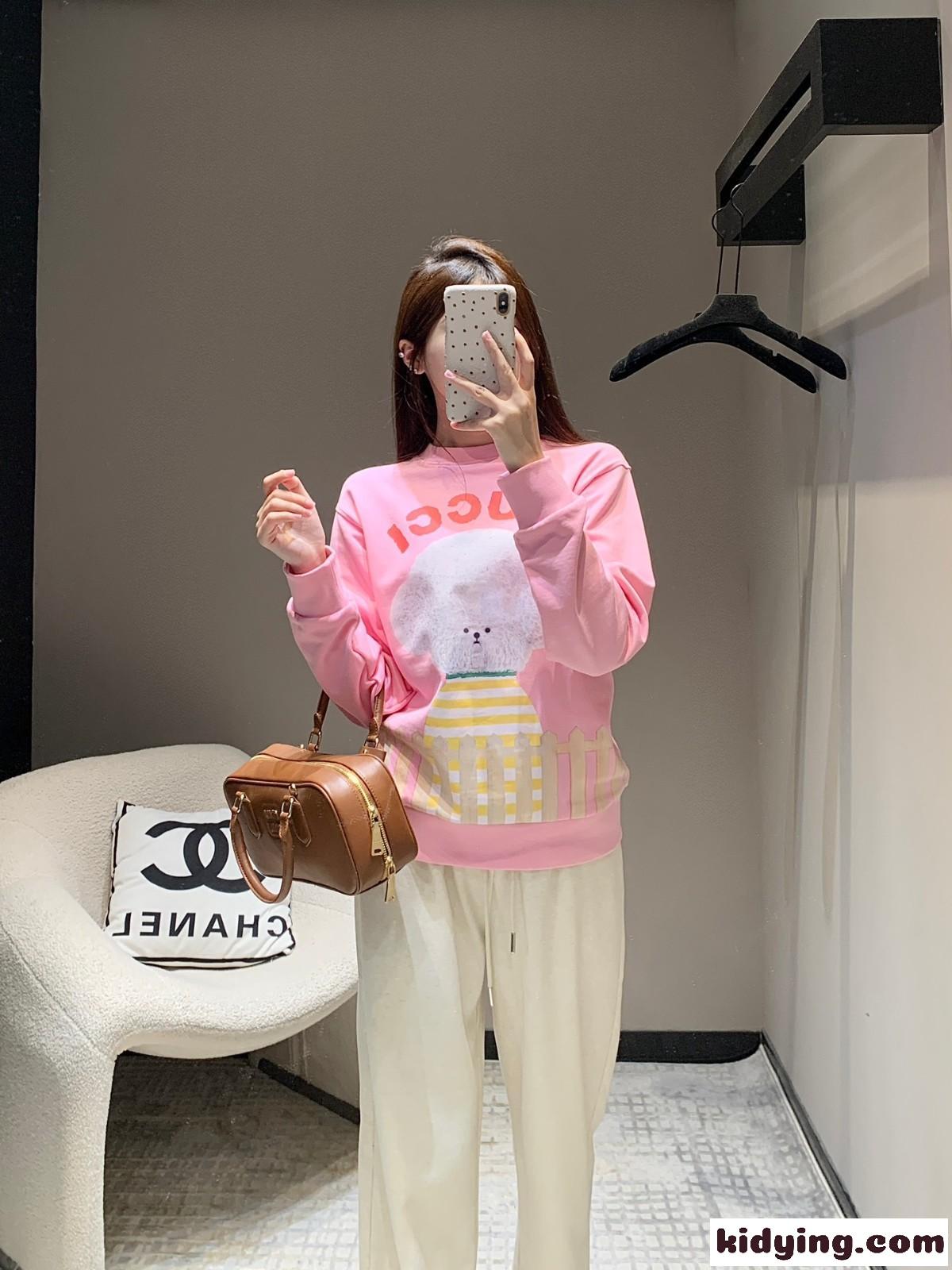 合わせやすい 可愛い プリント グッチ Tシャツ コピー スウェットシャツ ピンク-0