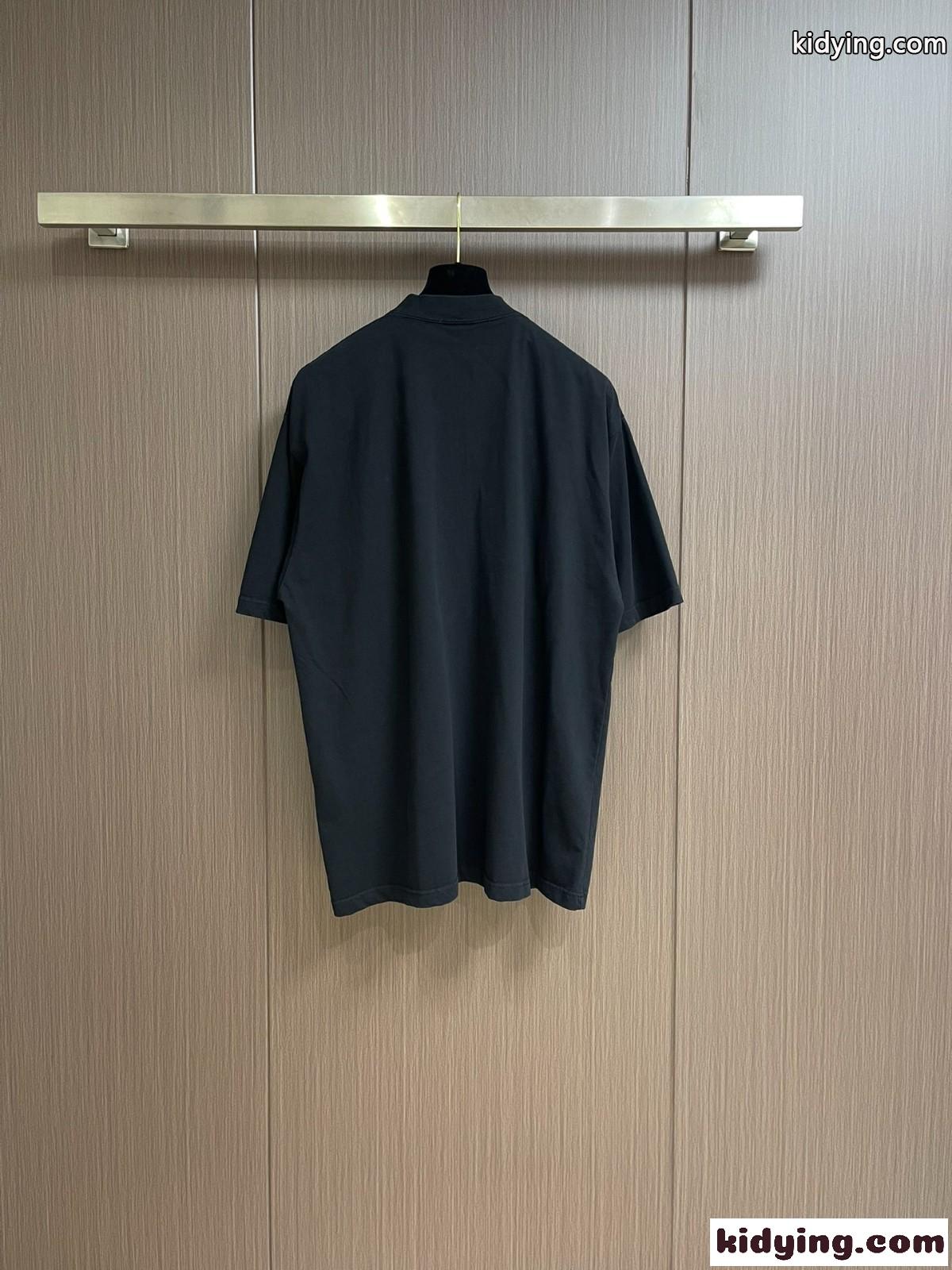 ユニセックス バレンシアガ Tシャツ コピー カジュアル プリント 半袖Tシャツ ブラック-1