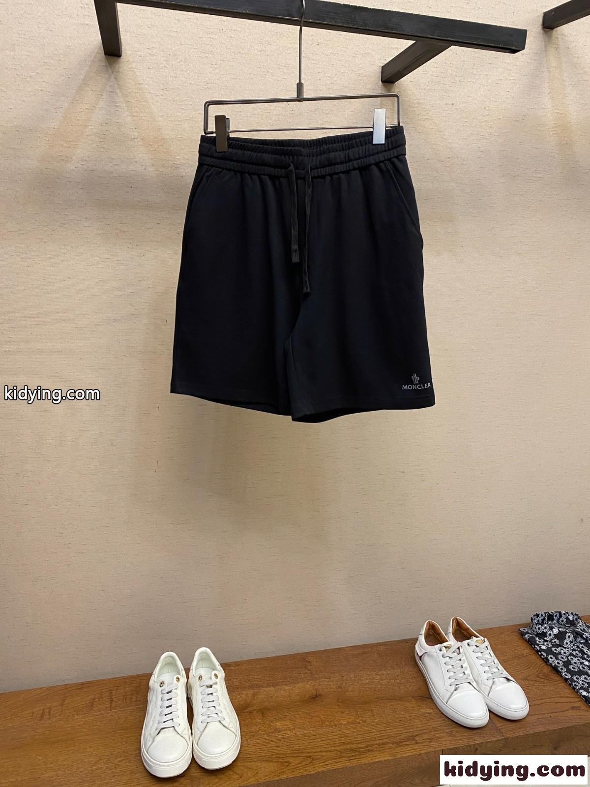 夏の定番 イージーショートパンツ モンクレール パンツ 偽物 メンズ-0