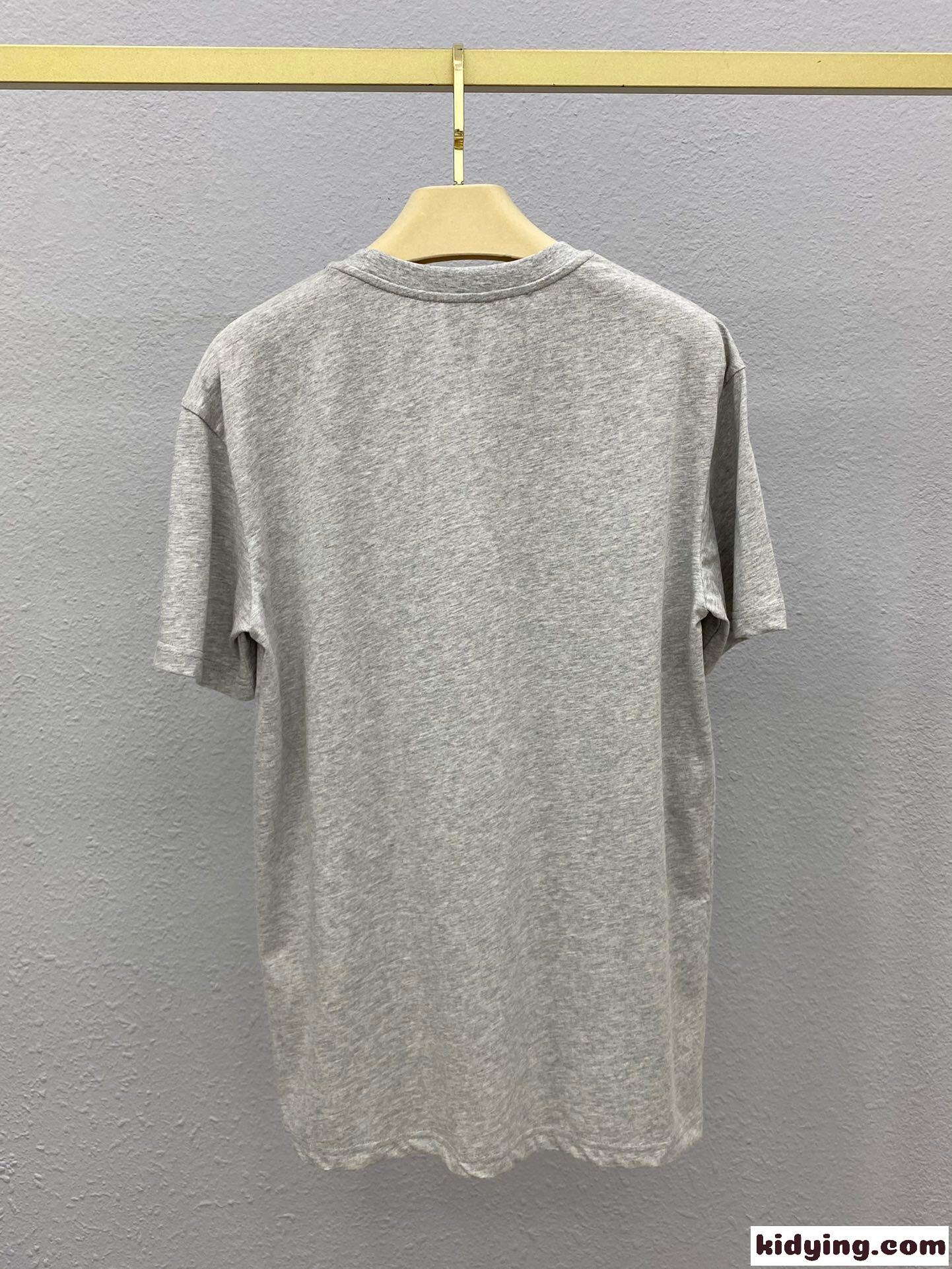 遊び心いっぱい 新作 ヒン アナグラム 半袖Tシャツ ロエベ Tシャツ コピー コットン ユニセックス-1