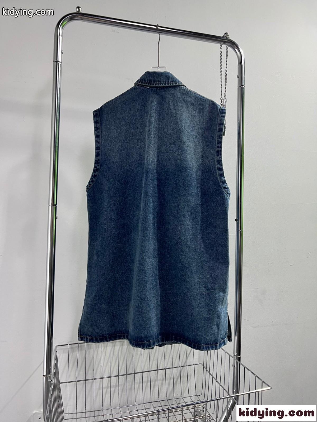 PRADA 新作 ノースリーブ デニムシャツ プラダ シャツ コピー カジュアル 合わせやすい-1