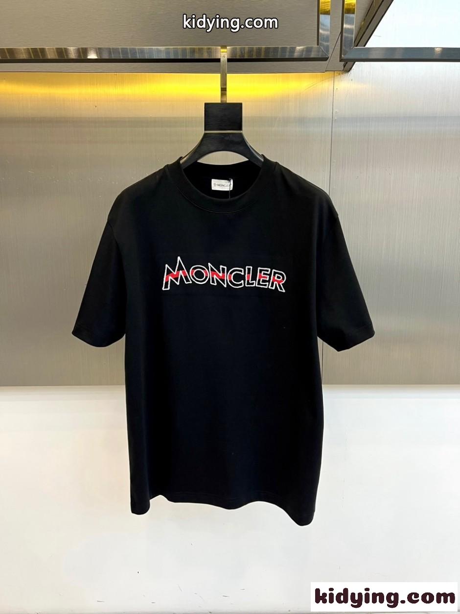 カジュアル 洗練された コットン 半袖Tシャツ モンクレール Tシャツ 偽物 ブラック-1