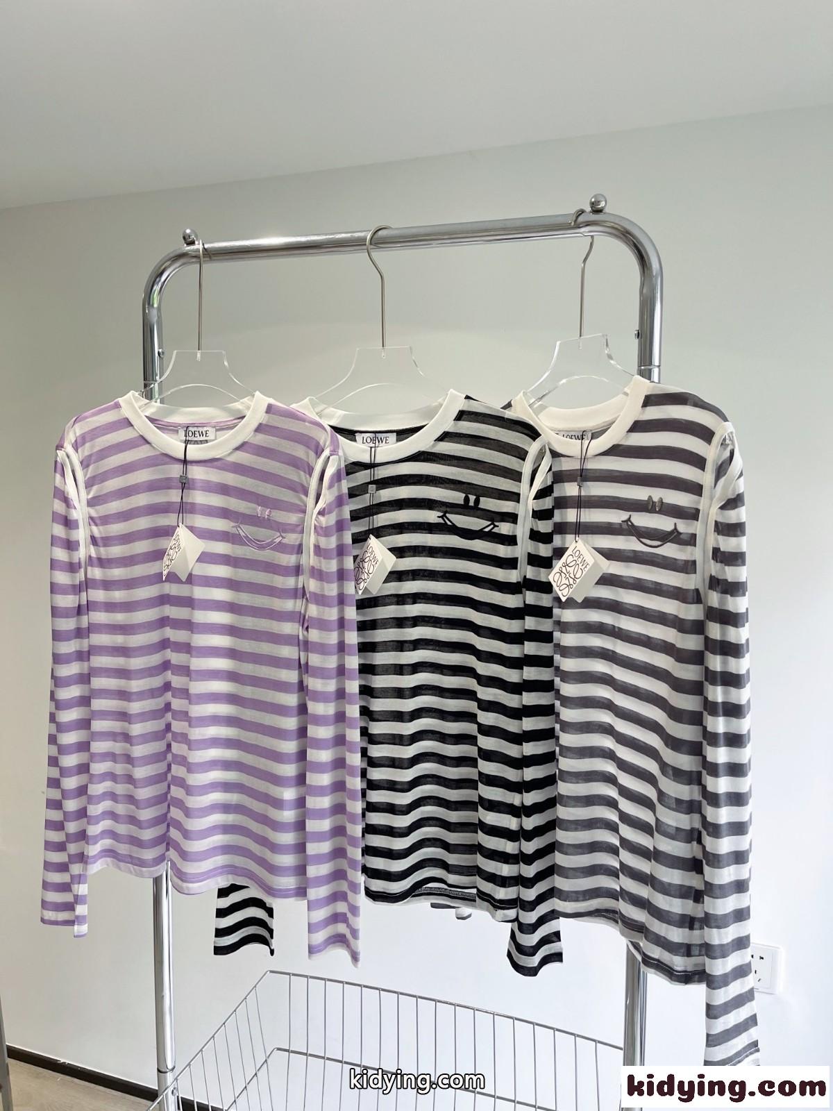 流行に左右されない ボーダー柄 薄手 日焼け止め ロエベ tシャツ コピー 長袖 春夏 人気-1