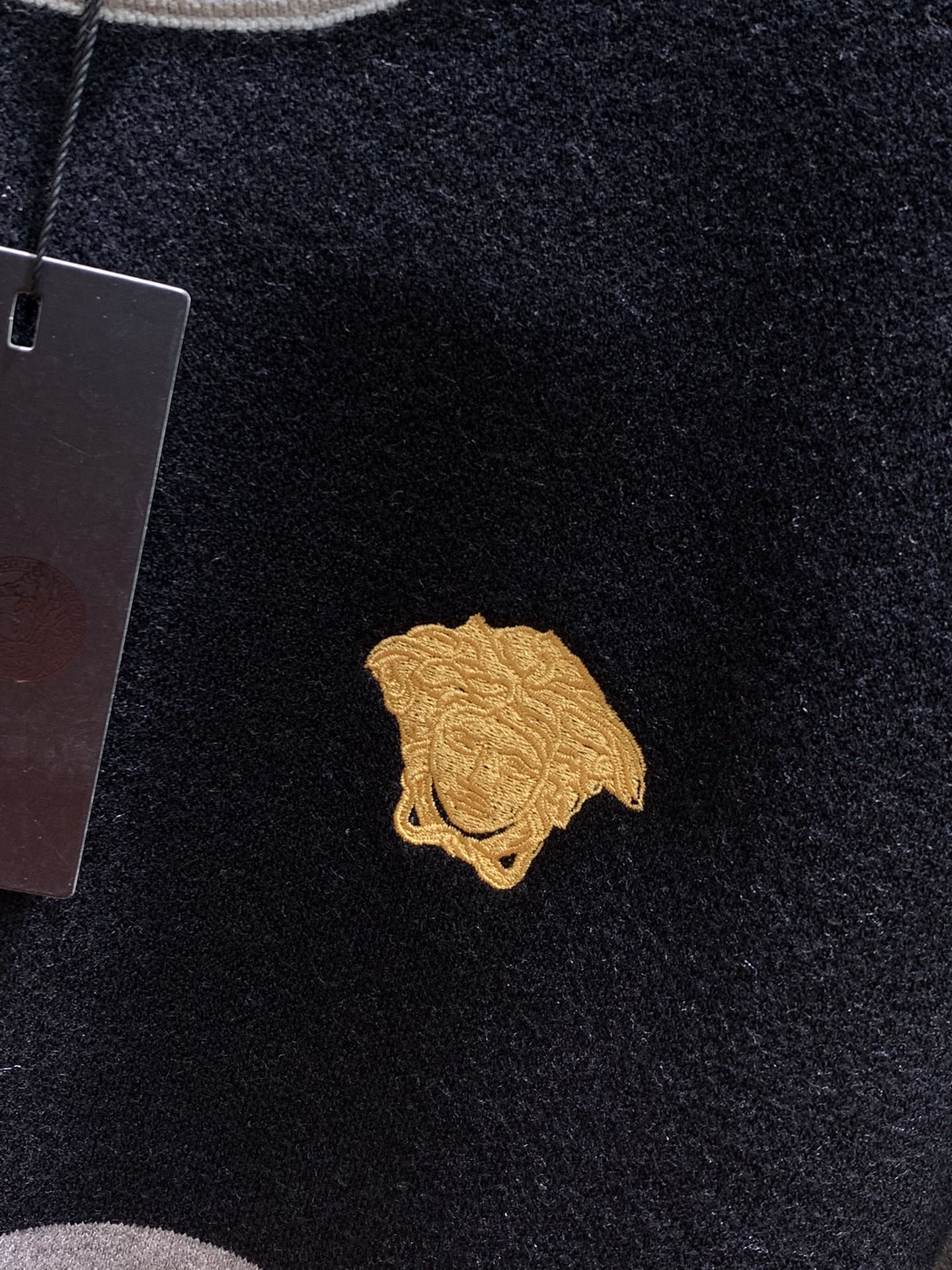 メドゥーサ 刺繍 クルーネック ニットセーター ヴェルサーチェ セーター コピー バイカラー-2