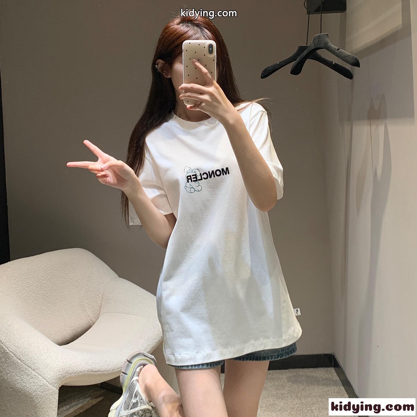 モンクレール Tシャツ コピー シンプル ロゴ入り コットン 半袖Tシャツ ユニセックス ホワイト-0