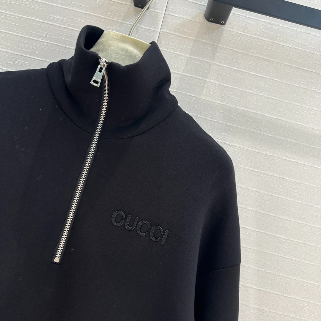 ハーフジップ ハイネック ロゴ入り スウェットシャツ グッチ Tシャツ コピー ブラック-0