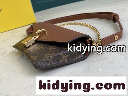 Padlock on Strap手袋 古典的なMonogram帆布とシルクスライド牛革を融合してカバーし 背面にバンドリングを備えています ルイ・ヴィトン バッグ 安い コピー-2