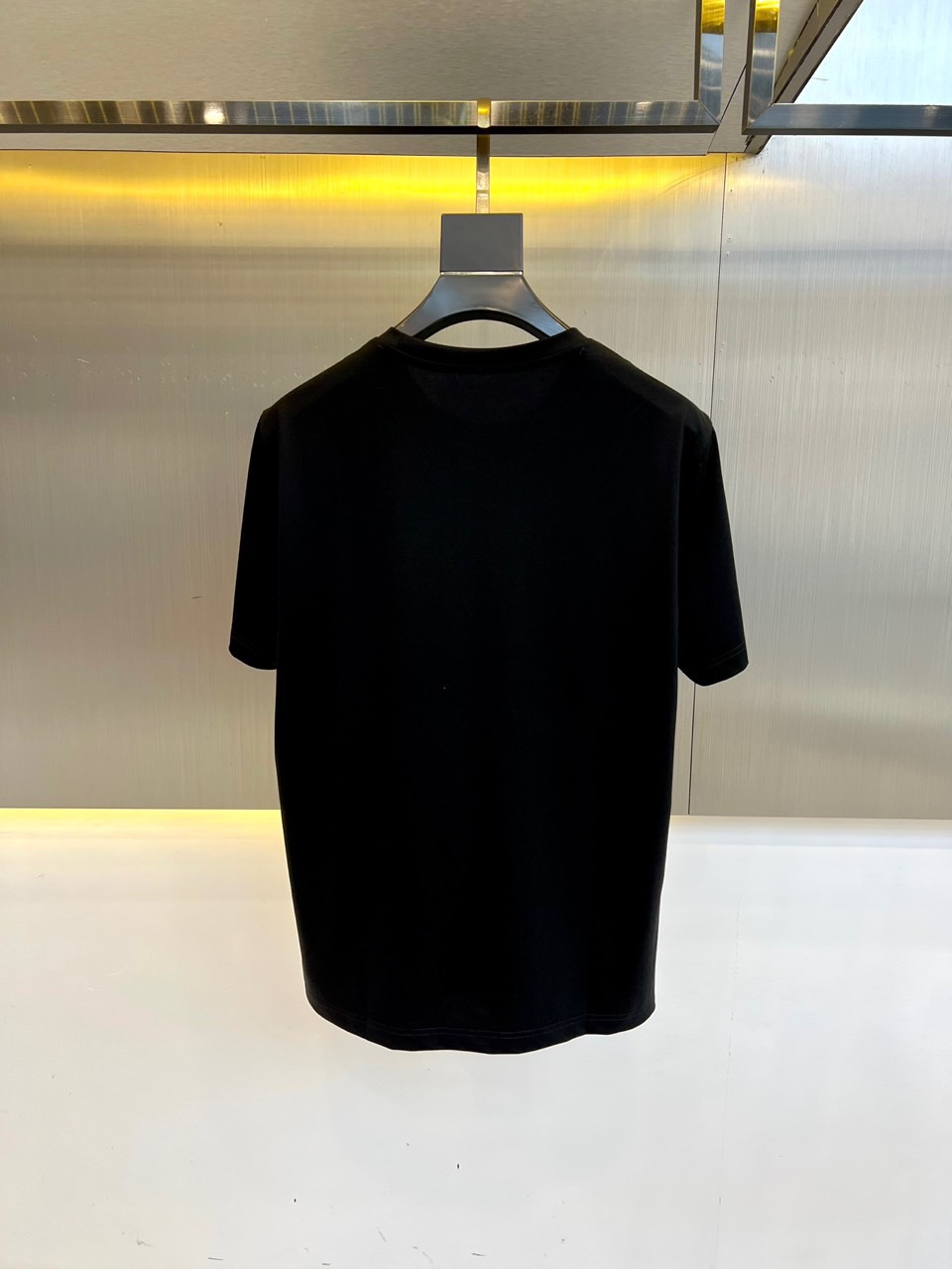 ロゴプリント ヴェルサーチェ Tシャツ 偽物 コットン ベーシック 半袖Tシャツ ブラック-0