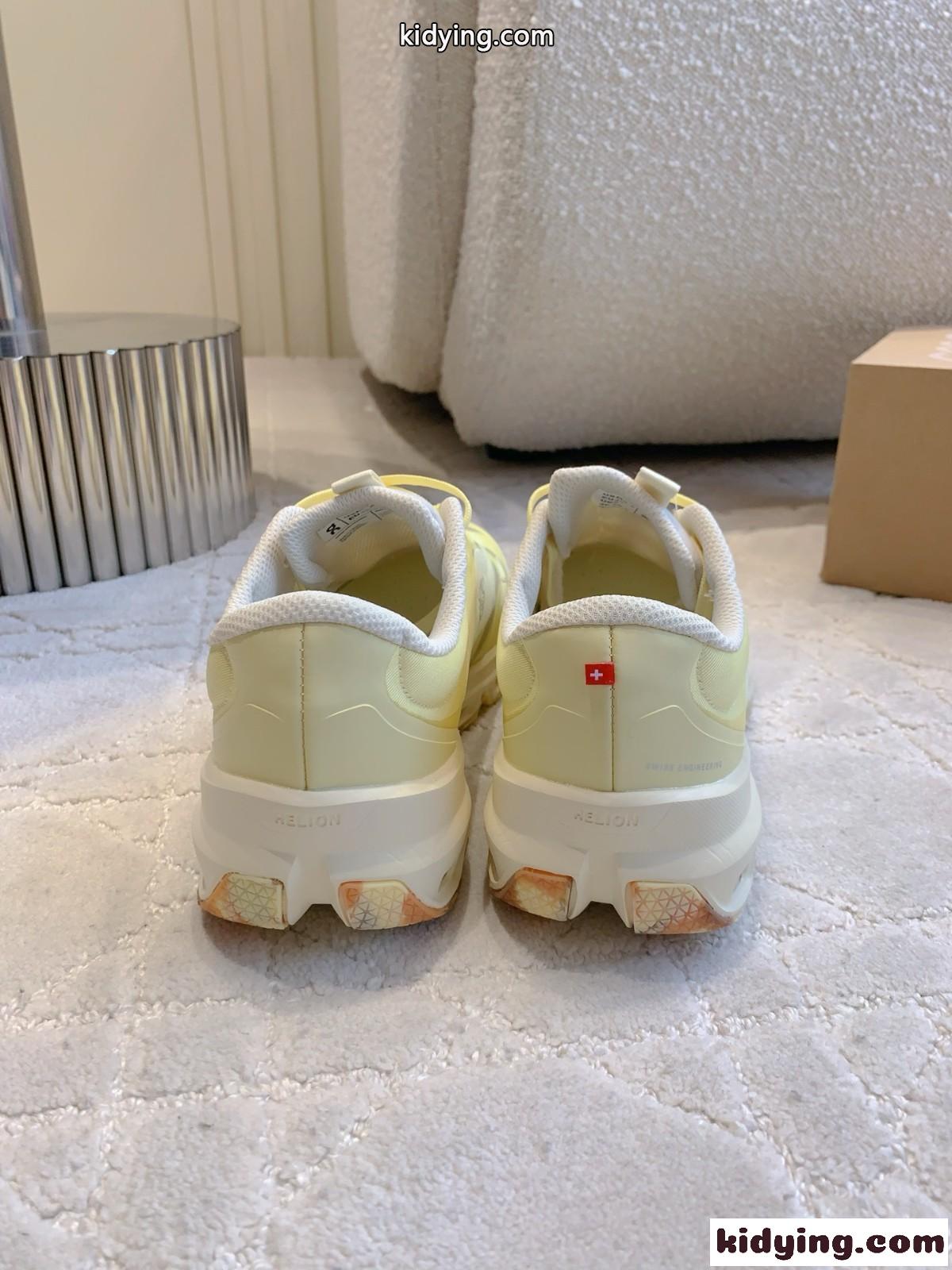 大人気コラボ ◆LOEWE×On スニーカー クラウドベンチャー 2.0 スニーカー ロエベ スーパーコピー-3