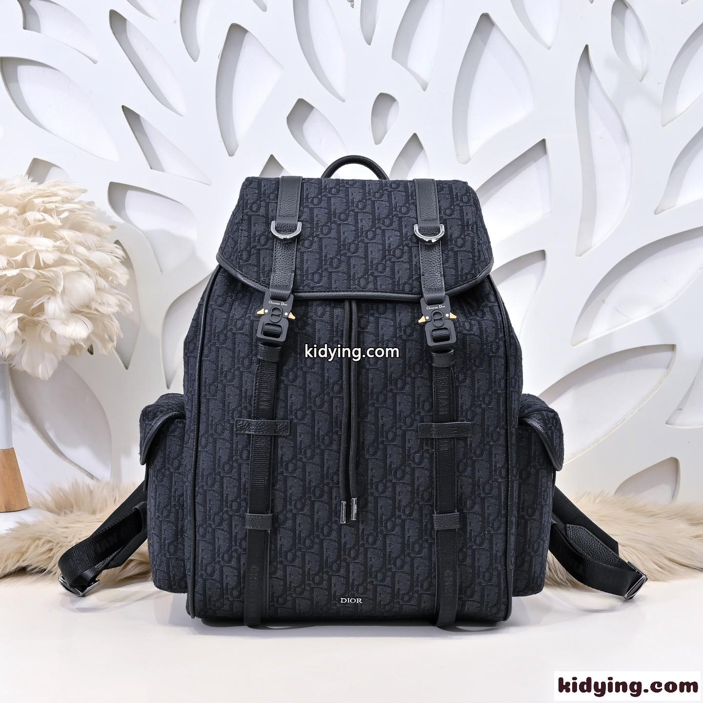 Dior Hit the Road フラップ付き バックパック スーパーコピー ブラック-0