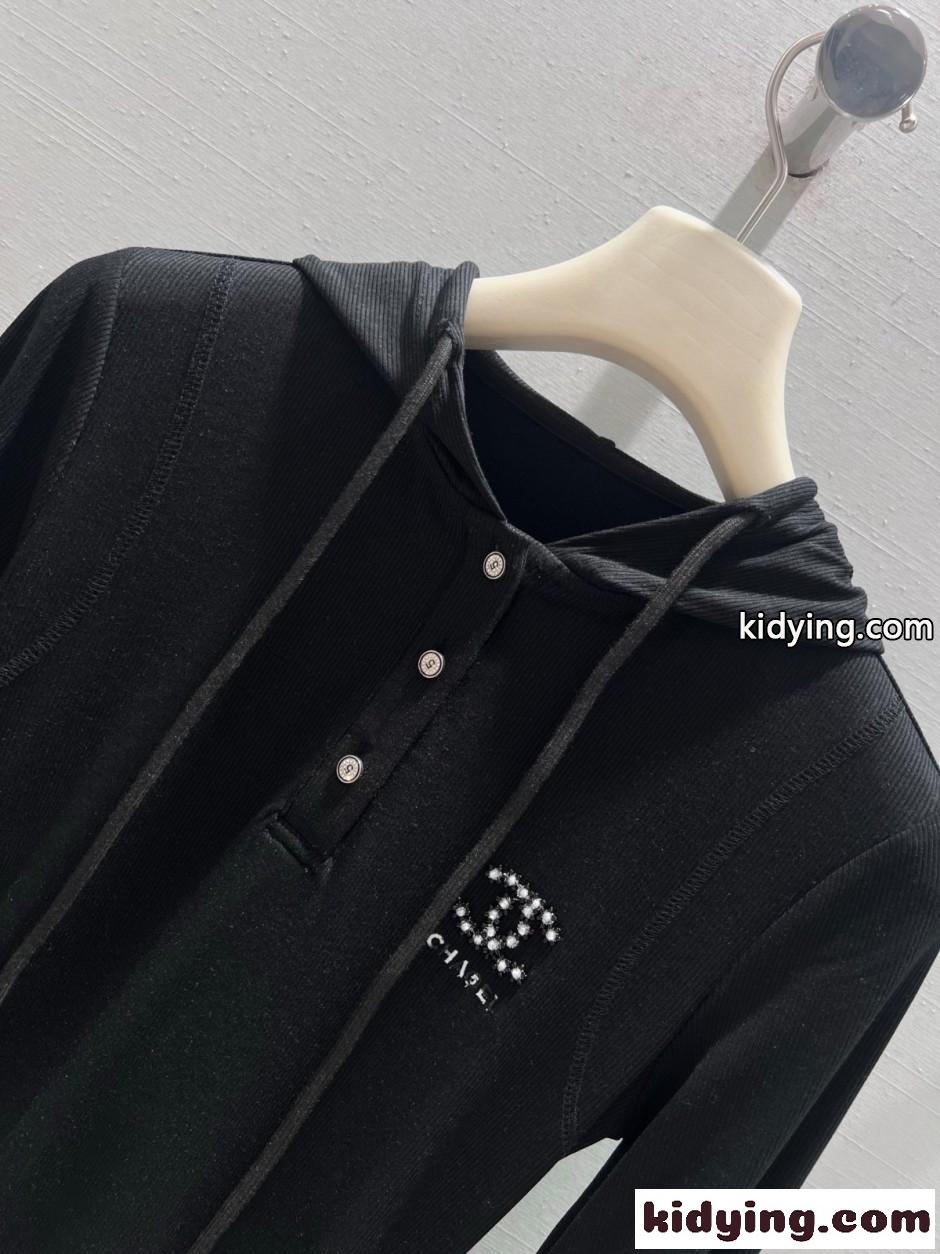 洗練された カジュアル CCロゴ フーディ トップス シャネル Tシャツ コピー ブラック-2