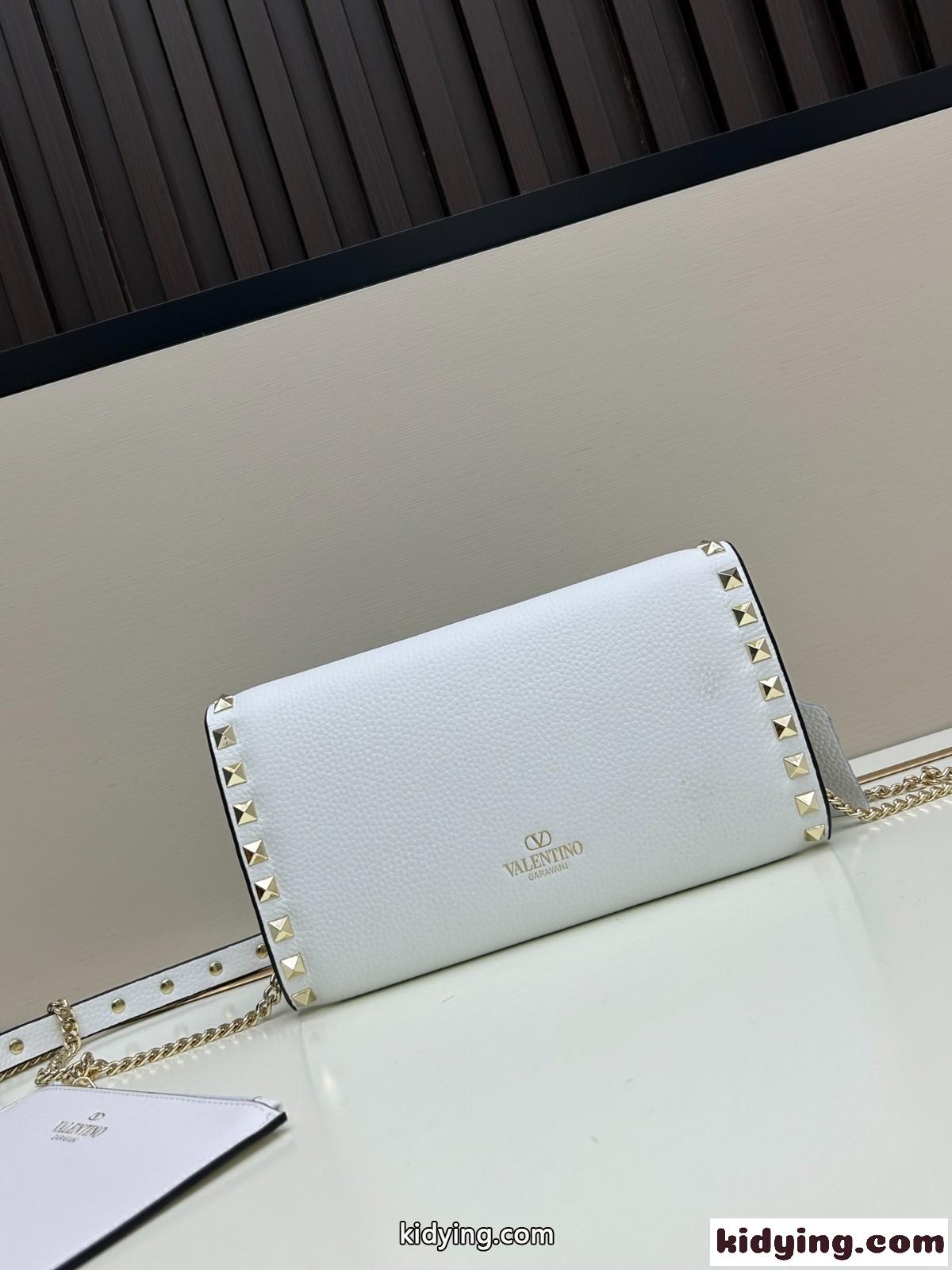 定番 ロックスタッズ ショルダーバッグ ヴァレンティノ バッグ コピー ホワイト-2