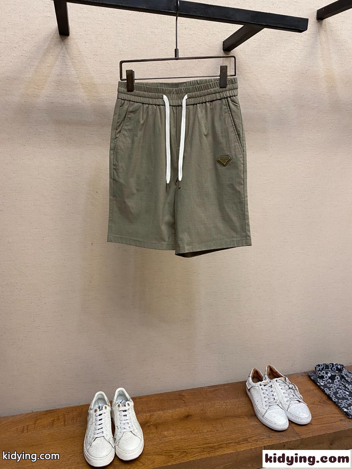 定番 カジュアル プラダ パンツ コピー メンズ ショートパンツ グリーン-2