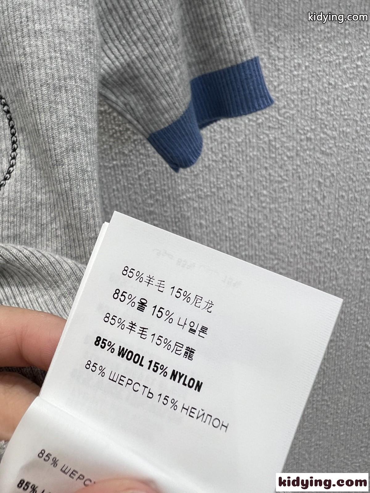 カジュアル おしゃれ ロゴ刺繍 プラダ ニット 偽物 半袖トップス ライトグレー-4