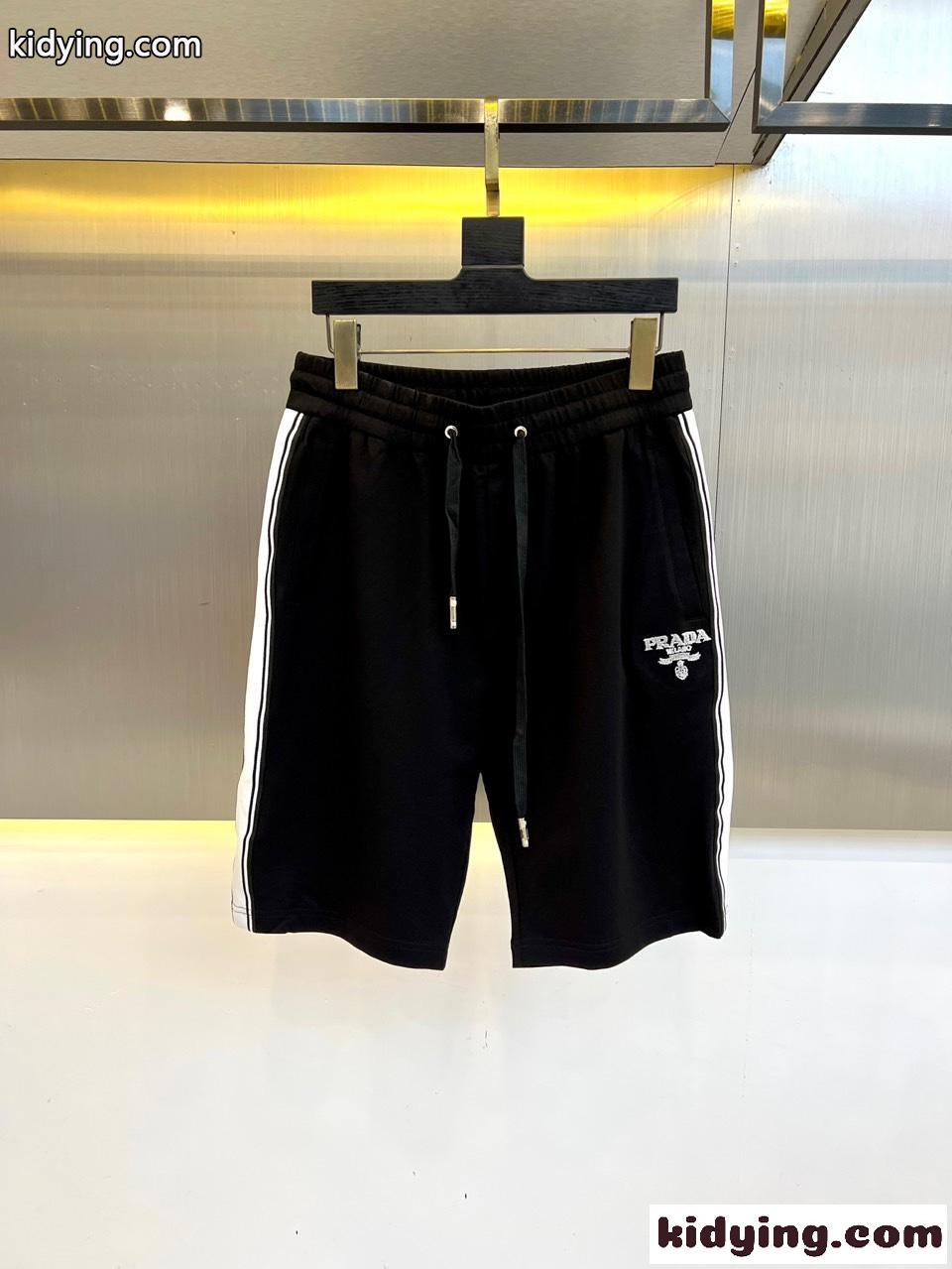 カジュアル 定番 合わせやすい ショートパンツ プラダ パンツ 偽物 ブラック-1