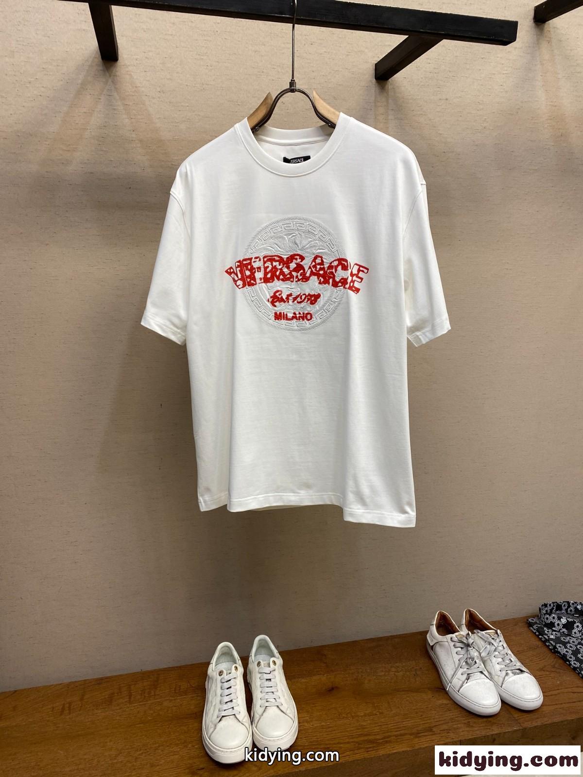 カジュアル ゆったり ロゴ 半袖Tシャツ ヴェルサーチェ Tシャツ コピー コットン ホワイト-0