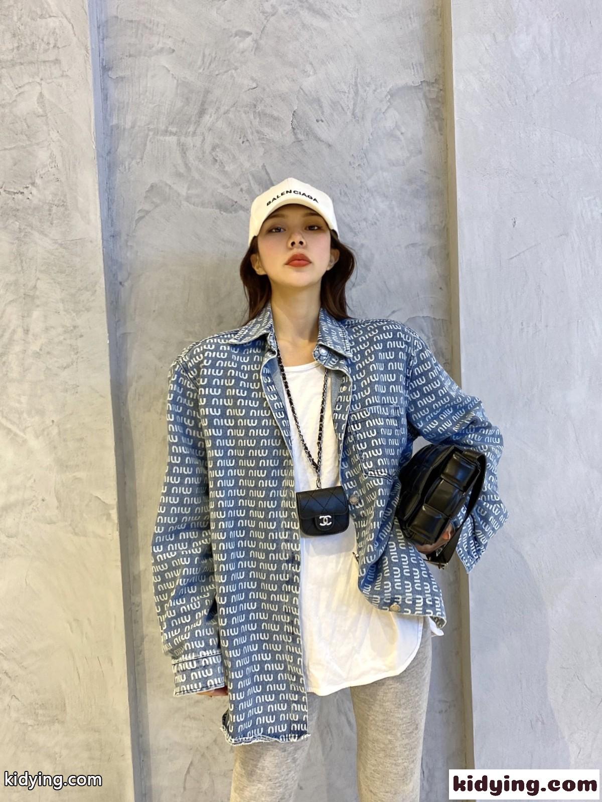 柔らかい 着心地いい プリント ゆったり ミュウミュウ シャツ コピー 長袖 レディース アウター 春夏-1