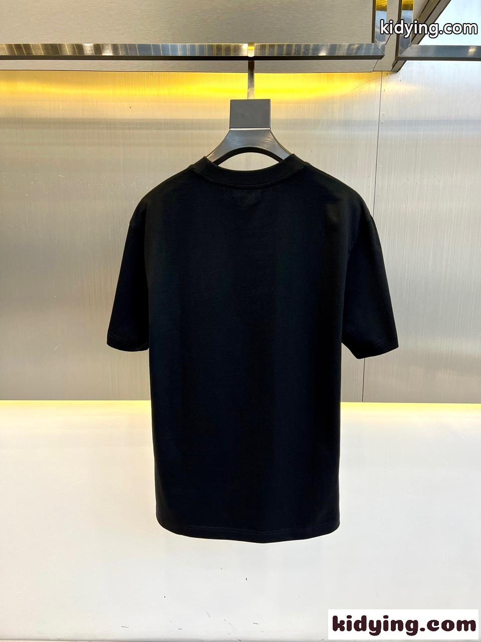 モンクレール Tシャツ コピー カジュアル 定番 クルーネック 半袖Tシャツ ブラック-4
