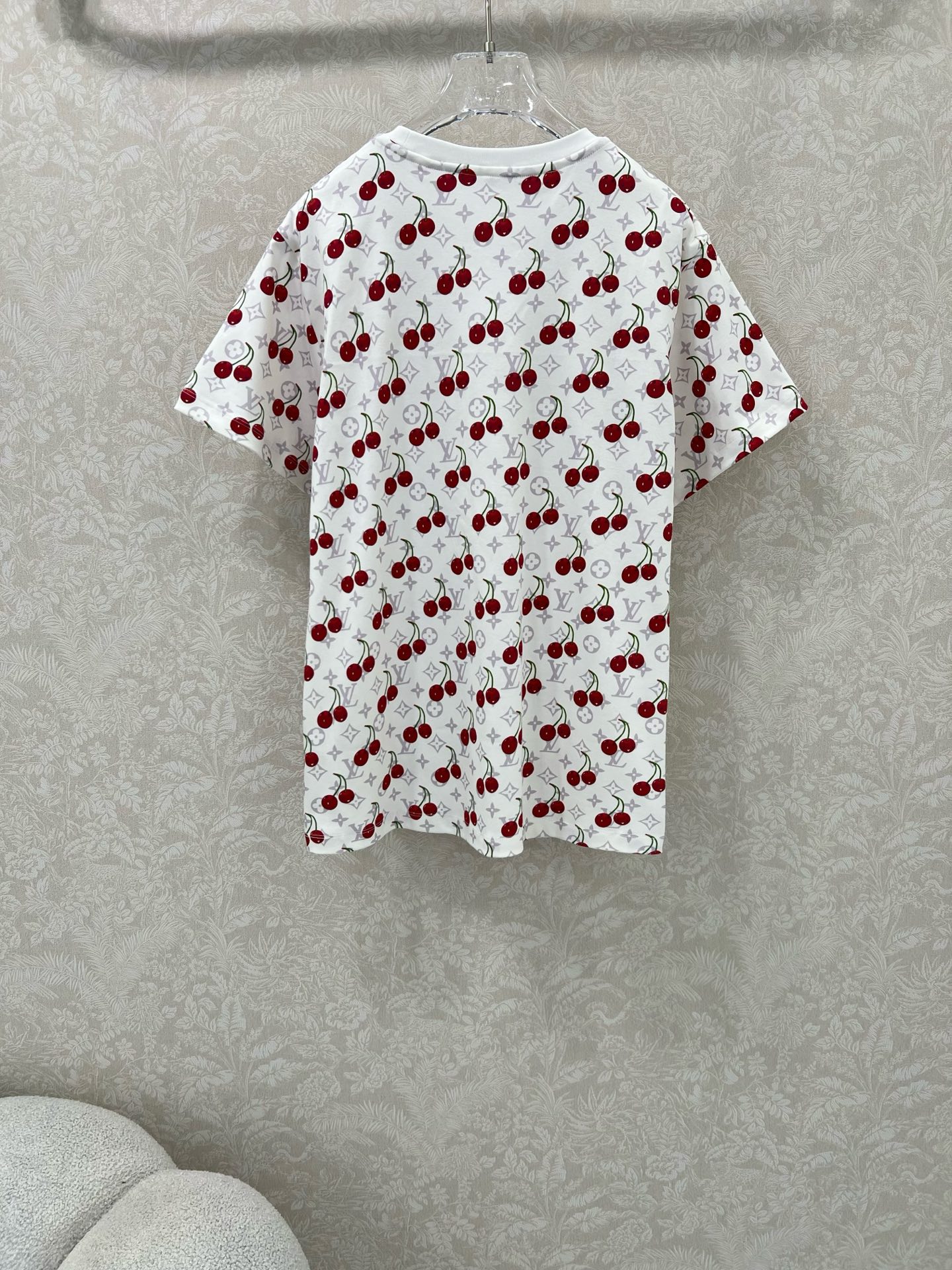 LV × TM チェリー Tシャツ ルイ・ヴィトン スーパーコピークルーネック ホワイト-4