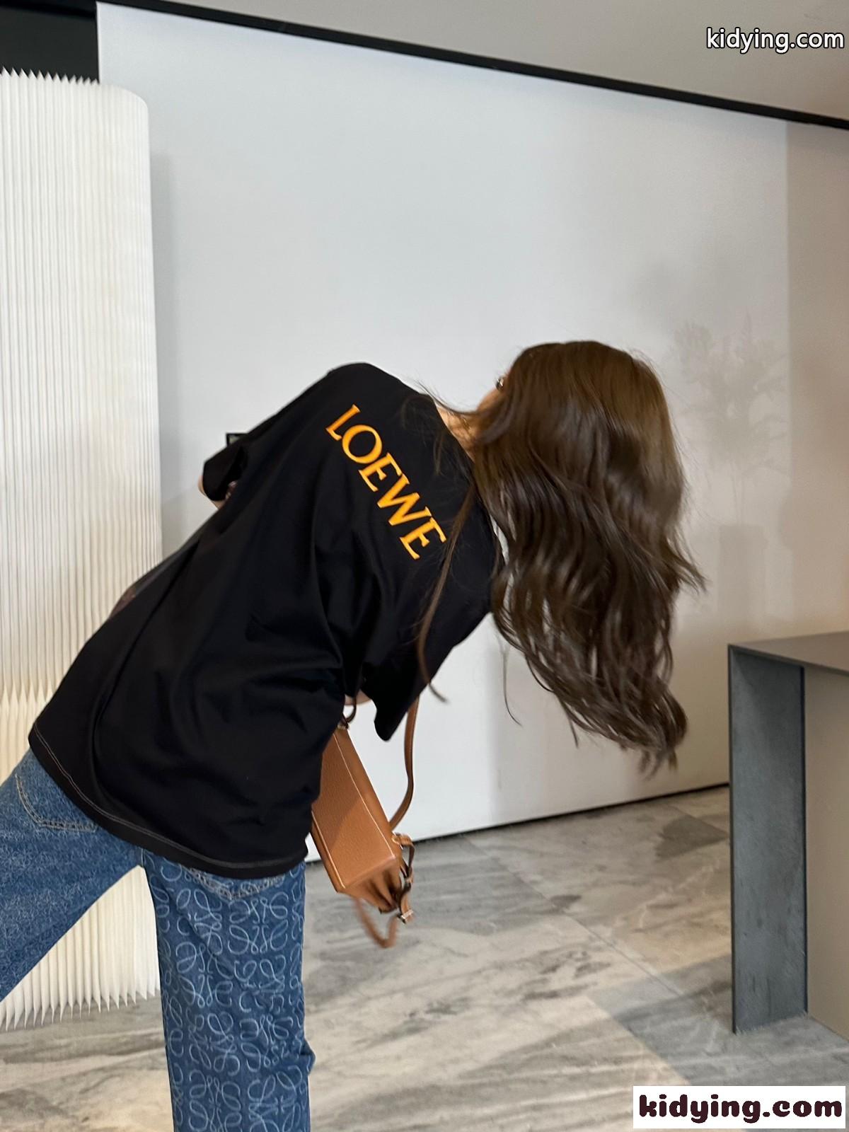 LOEWE × ハウルの動く城 カルシファー 半袖Tシャツ ロエベ Tシャツ コピー ユニセックス-4
