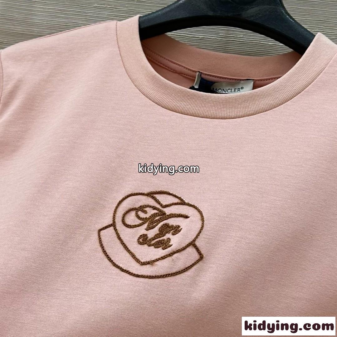ハート ロゴ刺繍 コットン 半袖Tシャツ モンクレール Tシャツ 偽物 ピンク-2