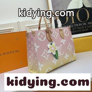 このOnTheGo中号の手袋は,シボレザーで古典的なMonogram模様の目立つ拡大をしております ルイヴィトンのバック コピー-1