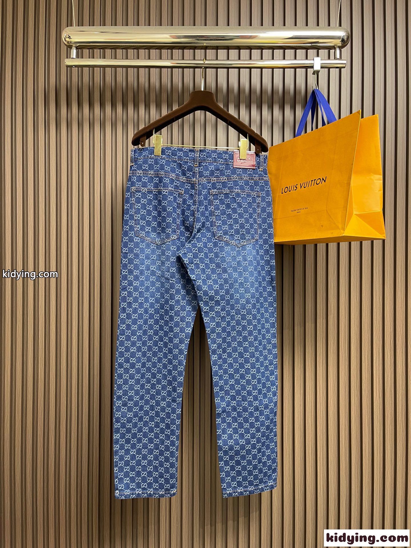 上品 お洒落 GGパターン デニムパンツ グッチ ジーンズ 偽物 合わせやすい-1